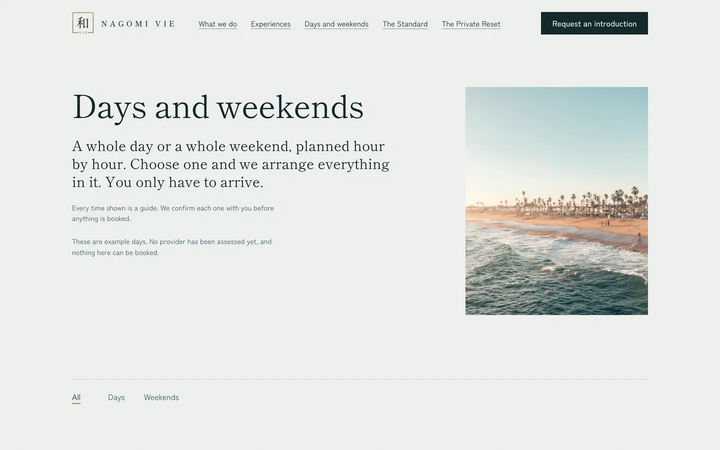 The Nagomi Vie days and weekends page: a heading, an introduction and a photograph of a beach.